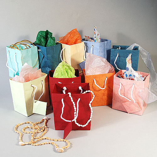Miniature shopping bags 